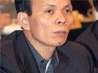 朱孟依：“地产航母”的掌舵人，真的辉煌不再？