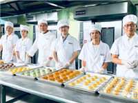 蝉联殊荣！佳宁娜月饼再获2022"深圳十大金牌月饼"称号
