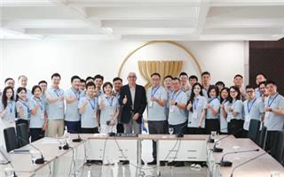 国际潮青丨黄进达率香港中总青委会、菁英会代表团赴印尼考察