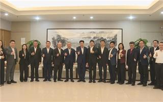 泰国中华总商会主席林楚钦、副主席李桂雄率泰国友好访问团到潮阳、潮南区考察访问